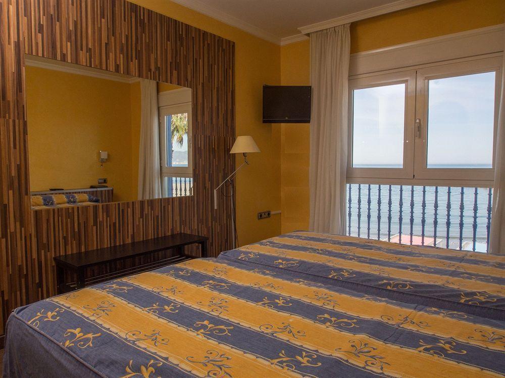 Hotel La Chancla Malaga Bagian luar foto
