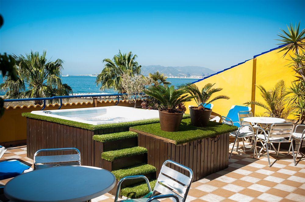 Hotel La Chancla Malaga Bagian luar foto