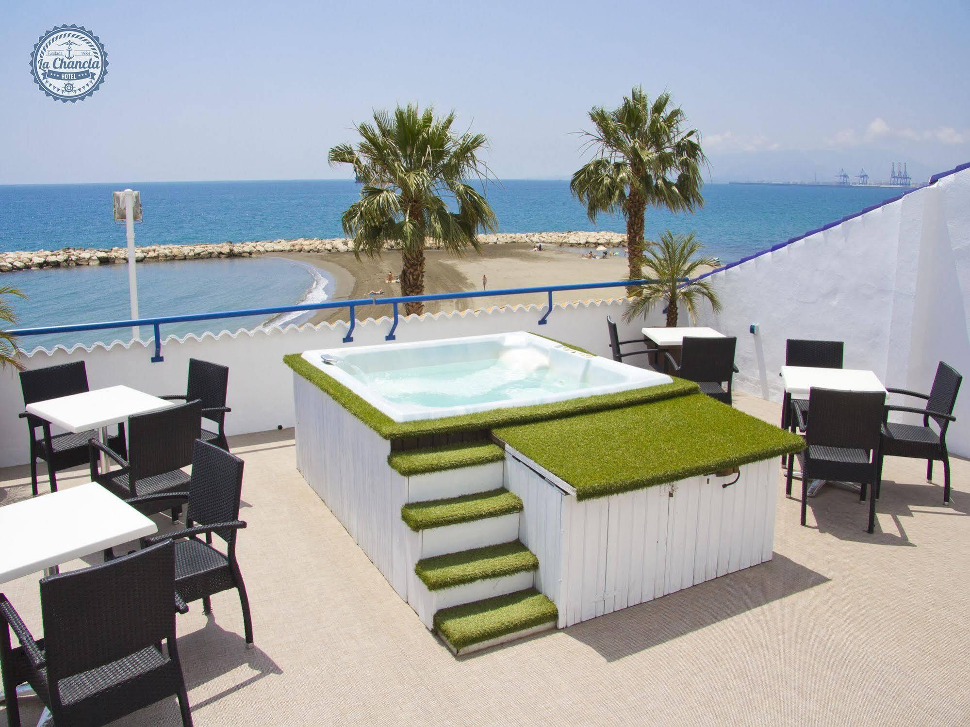 Hotel La Chancla Malaga Bagian luar foto