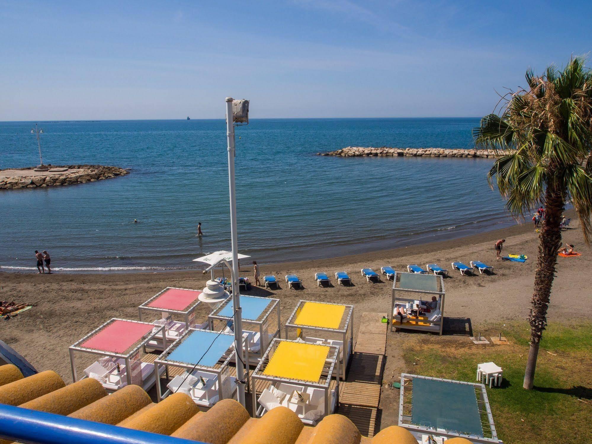 Hotel La Chancla Malaga Bagian luar foto